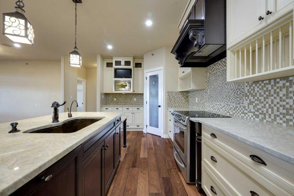 Picture for 404, 5213 61 Street 