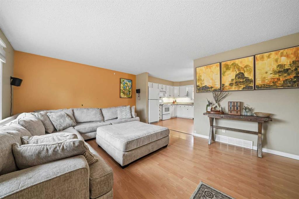 Picture for 105 Cunningham Crescent 