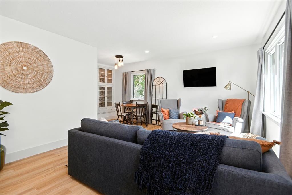 Picture for 4756 54 Street 