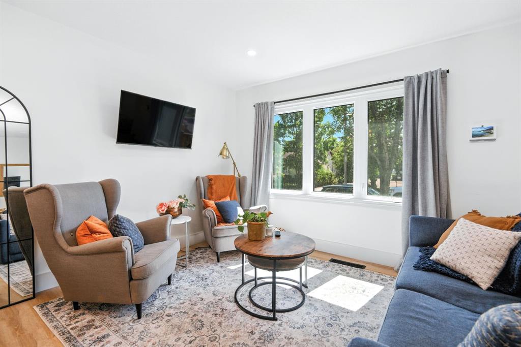 Picture for 4756 54 Street 