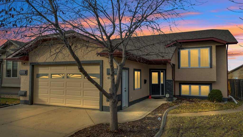 Picture for 4026 40 Street Close  