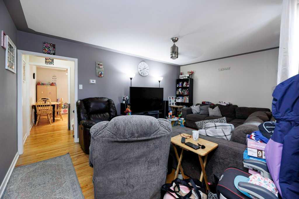 Picture for 22 Poplar Crescent 