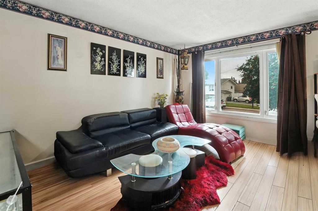 Picture for 6349 58 Avenue 