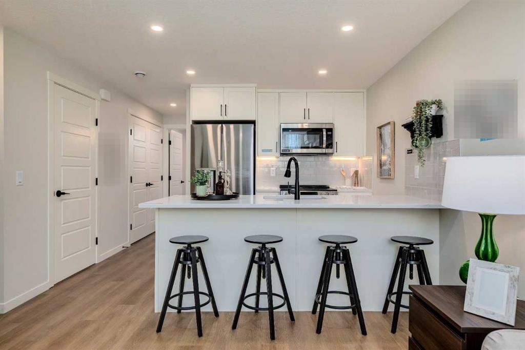 Picture for 105, 40 Livingston Parade NE