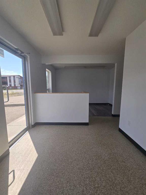 Picture for 329 9 Street E