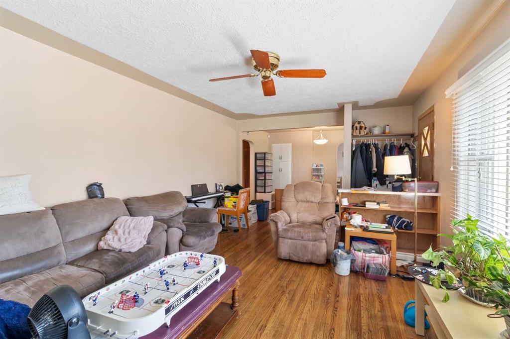 Picture for 5337 44 Avenue 