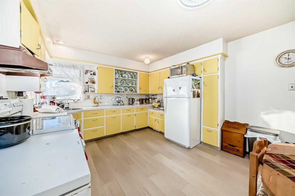 Picture for 4006 50 Avenue  