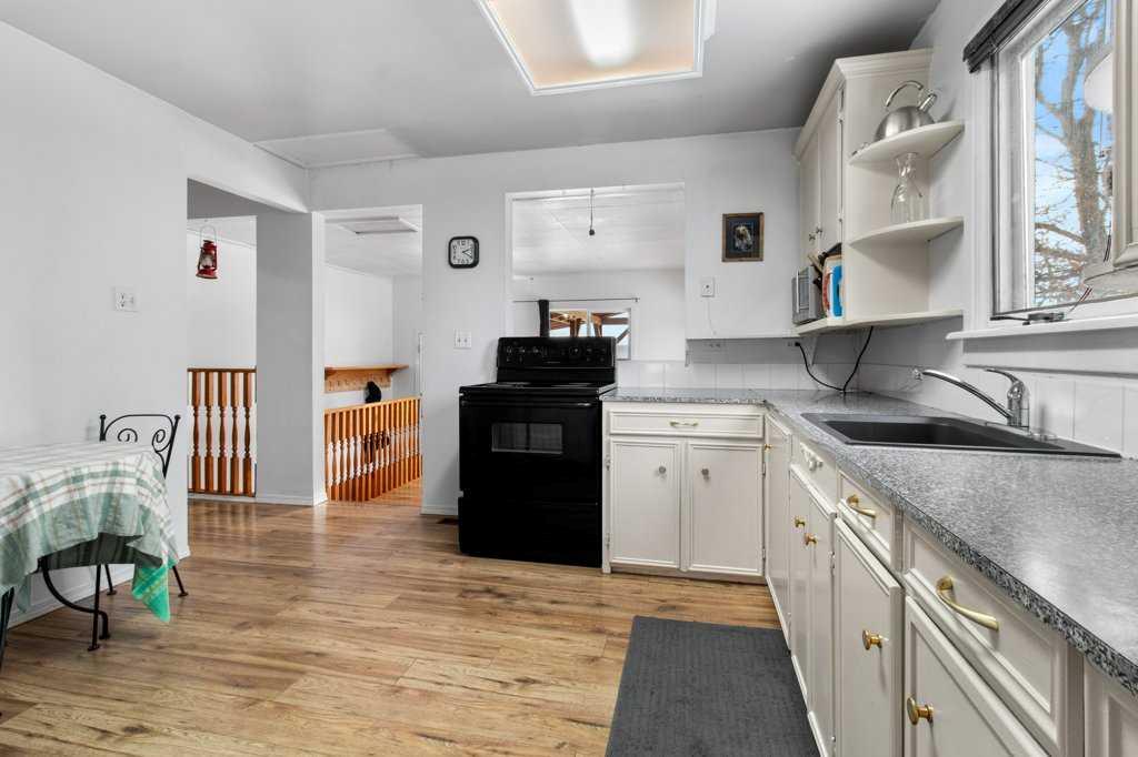 Picture for 4025 46 Street 