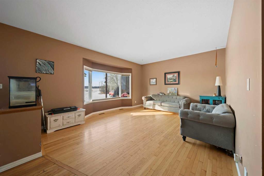 Picture for 400047 Range Road 72 Road 