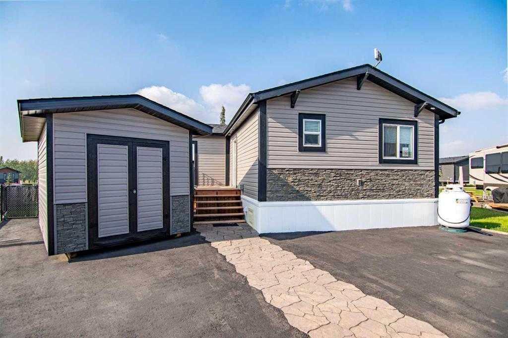 Picture for 165, 41019 Range Road 11  