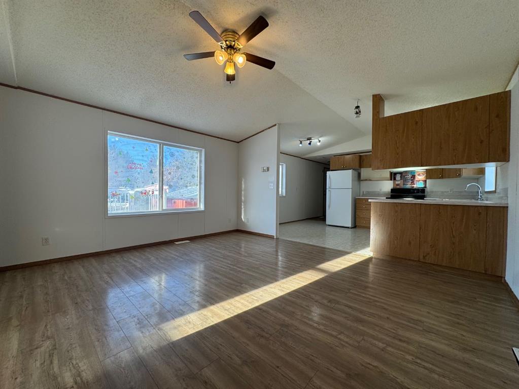 Picture for 17, 4504 41 Street 