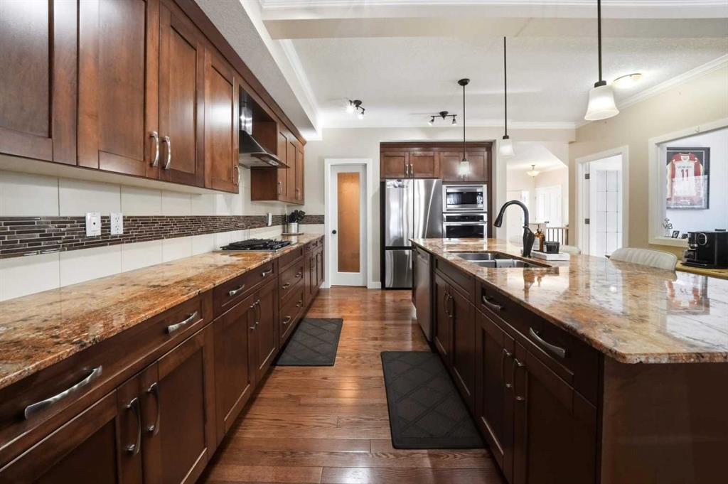 Picture for 247 Kingston Way SE