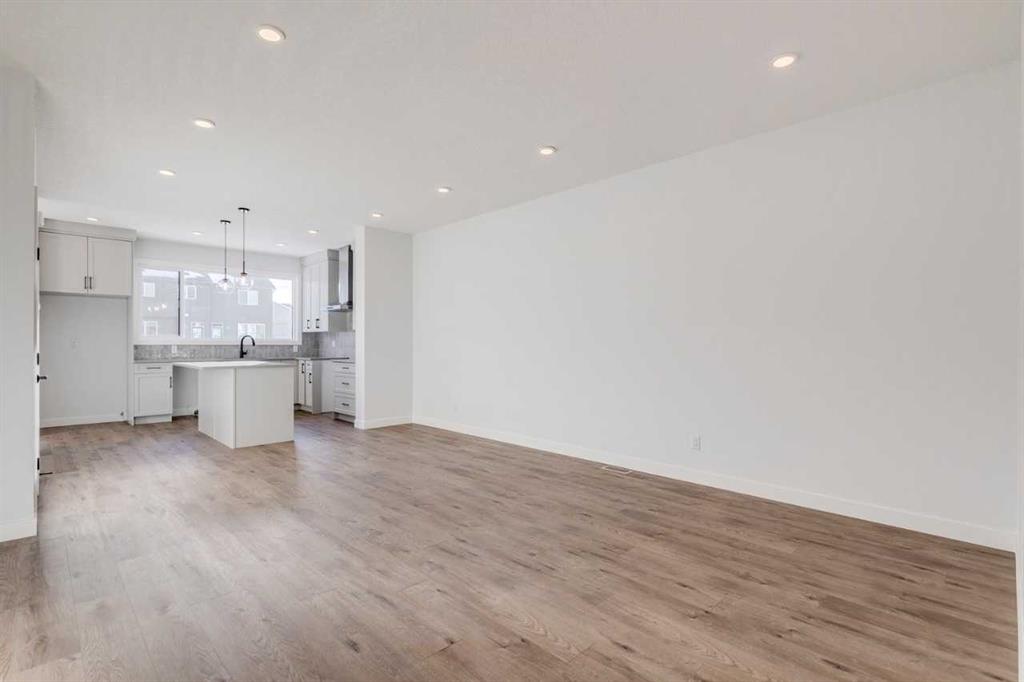 Picture for 33 Savanna Place NE