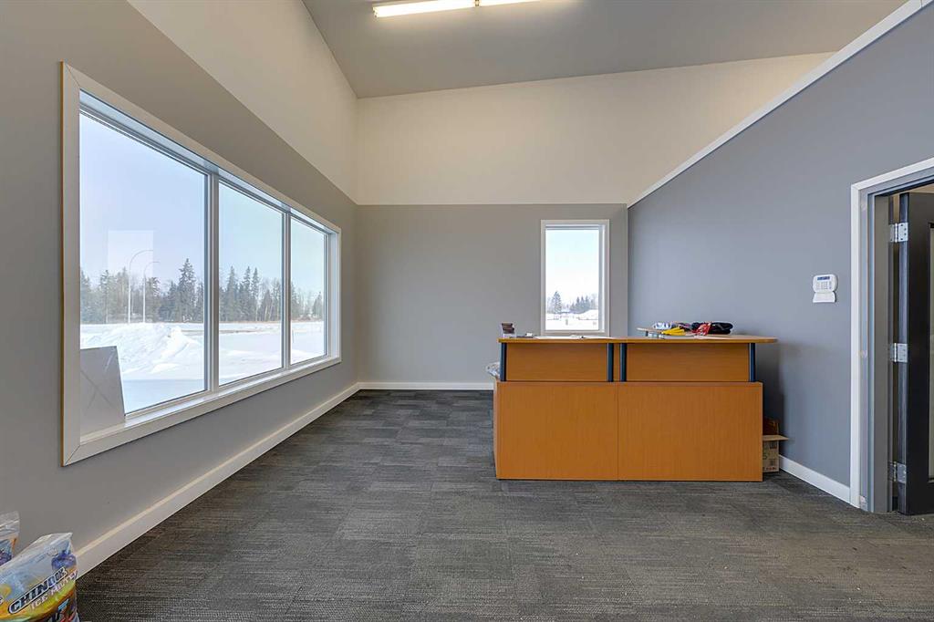 Picture for 105 303A Larch Close 