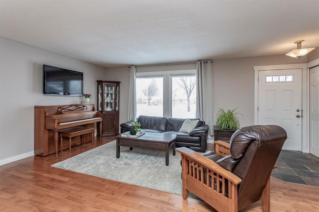 Picture for 3505 39 Street 