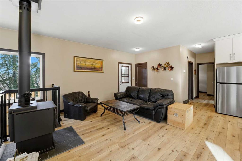 Picture for 44015 Township Road 37-4  