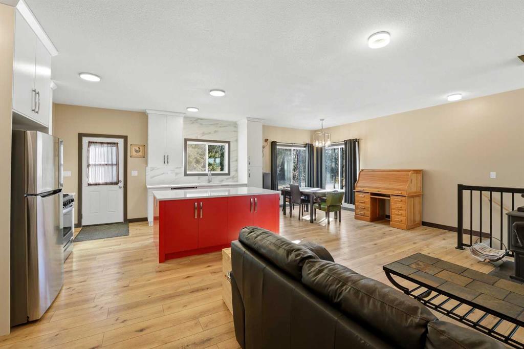 Picture for 44015 Township Road 37-4  