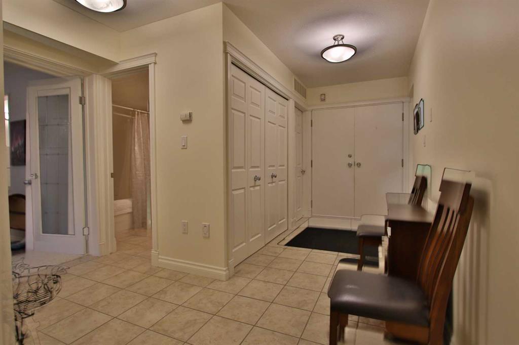 Picture for 105, 5144 45 Avenue 