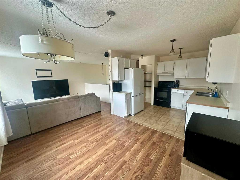 Picture for 3905 52 Avenue 