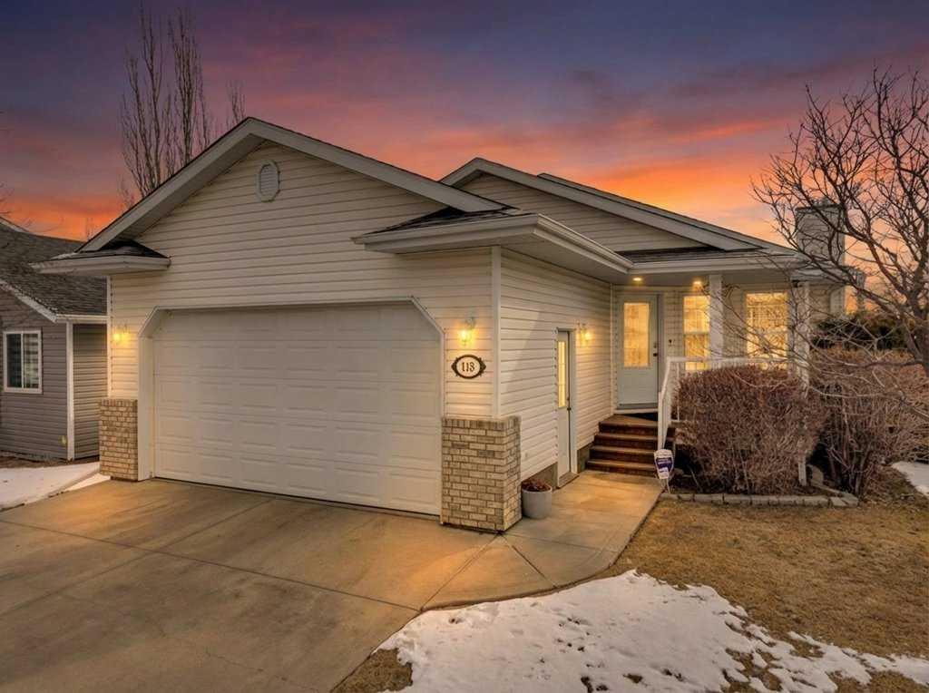 Picture for 118 Duval Crescent 