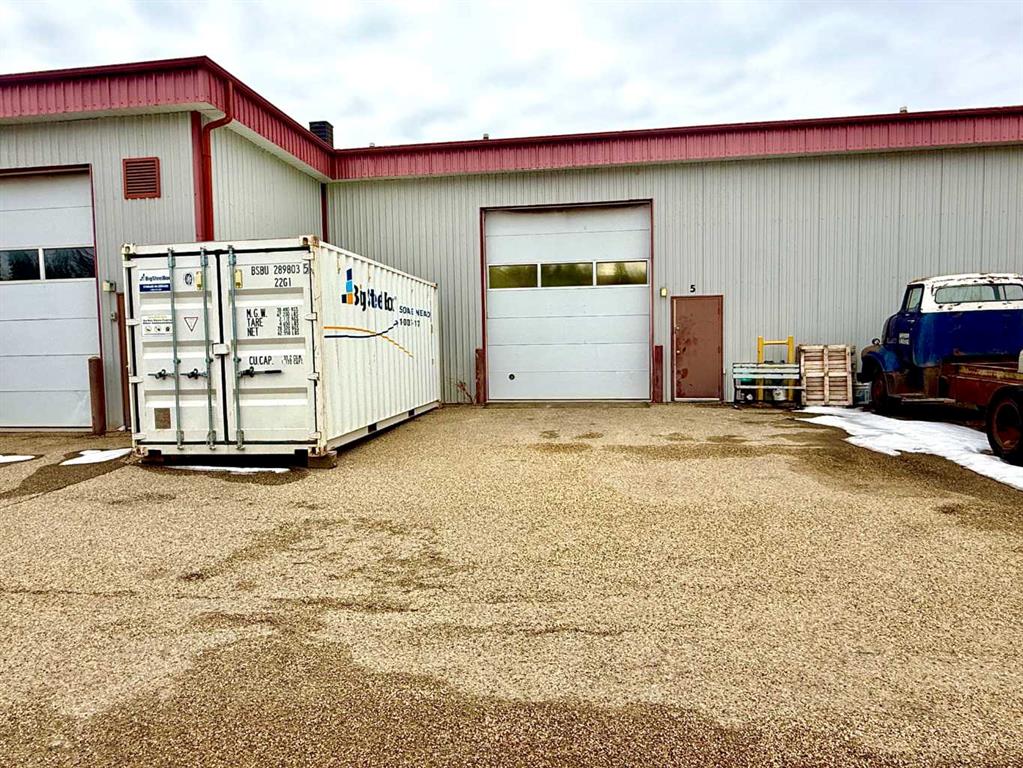 Picture for 5, 4608 62 Street 