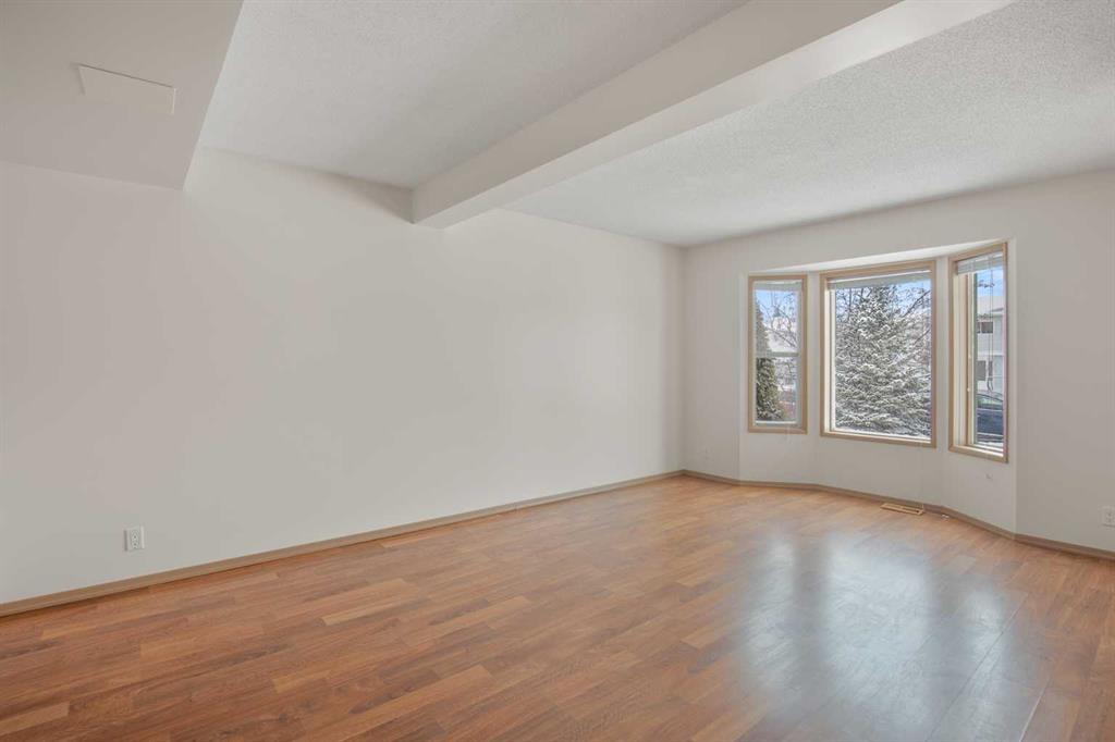 Picture for 11 Ellenwood Drive 