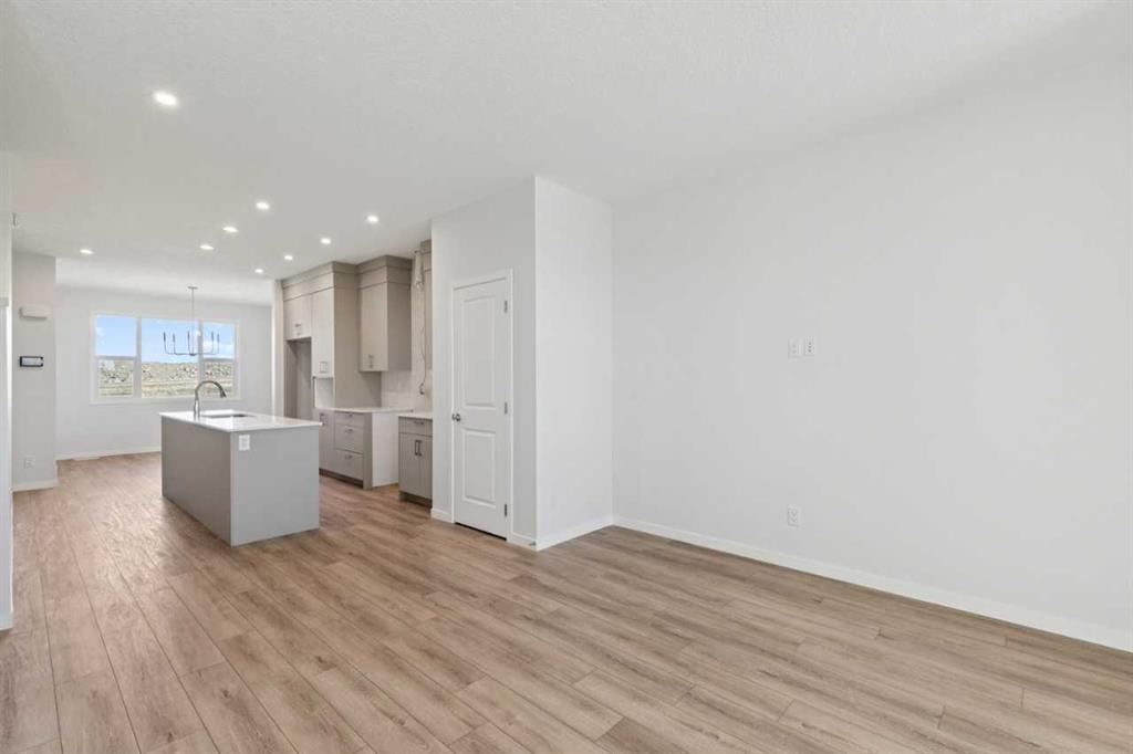 Picture for 74 Lucas Heath NW