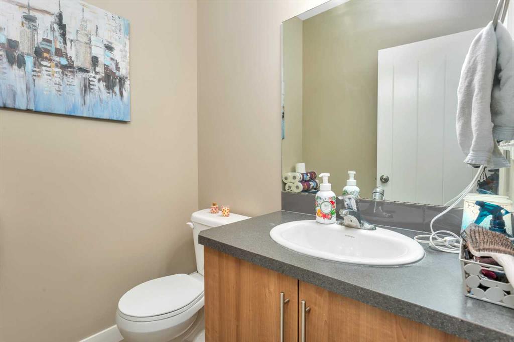 Picture for 17 Crestview Boulevard 