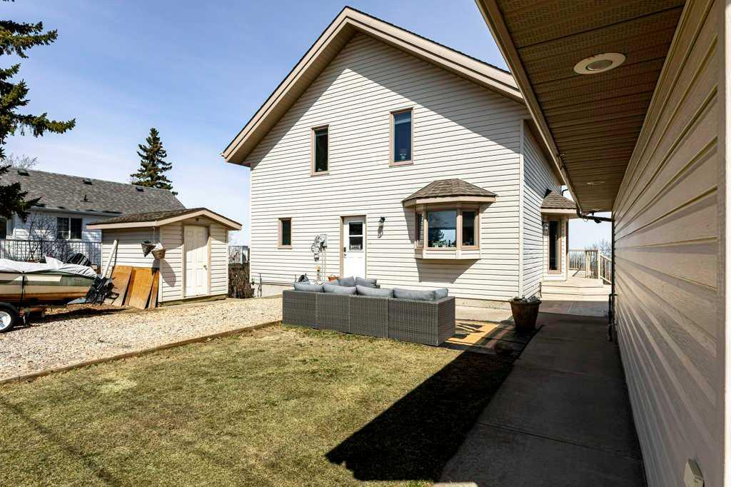 Picture for 19 Lakeview Drive 