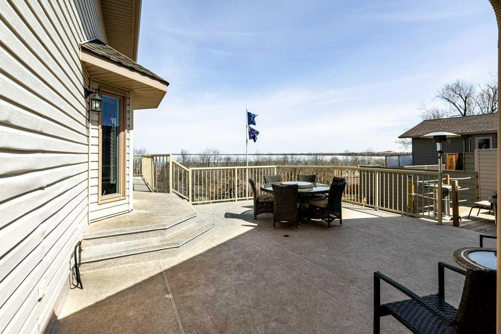 Picture for 19 Lakeview Drive 