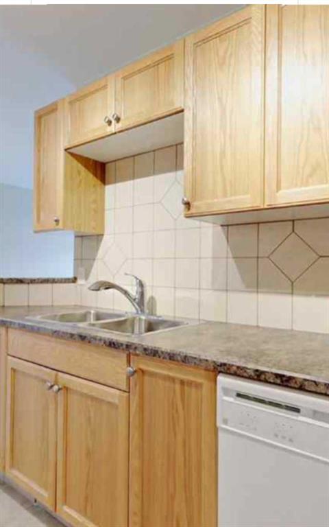 Picture for 207, 5205 Woodland Road 