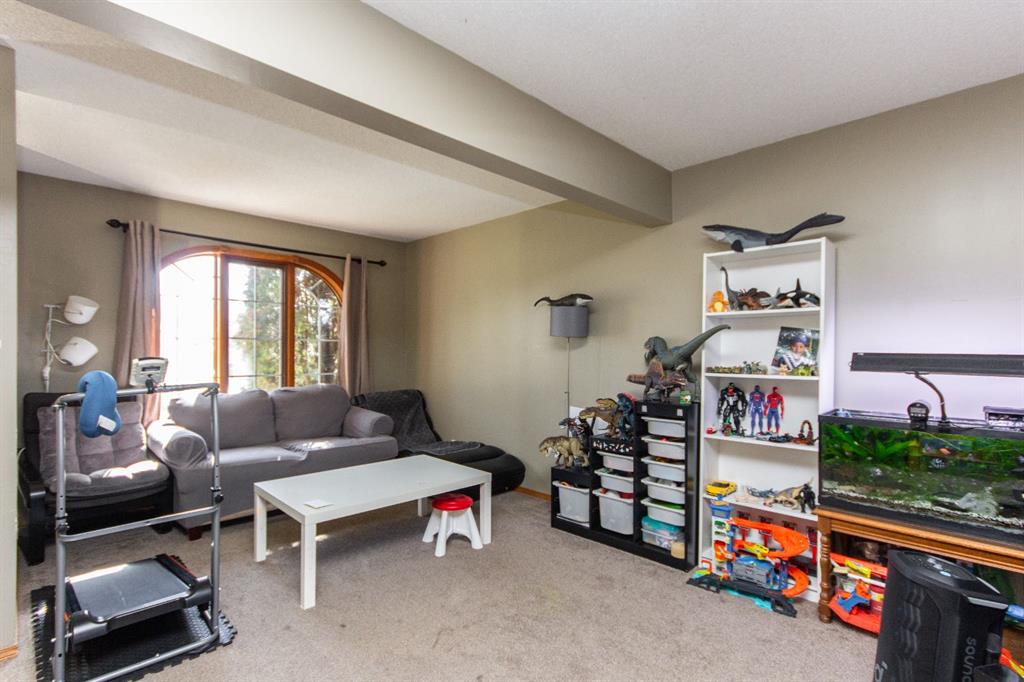 Picture for 16 Davis Close 