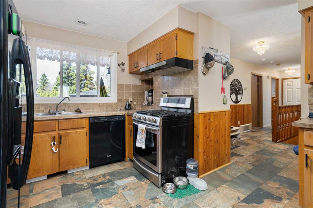 Picture for 22321 TWP RD 414  