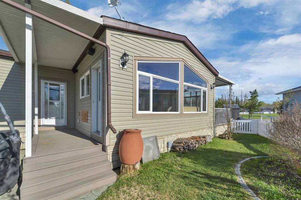 Picture for 3020, 35468 Range Road 30  