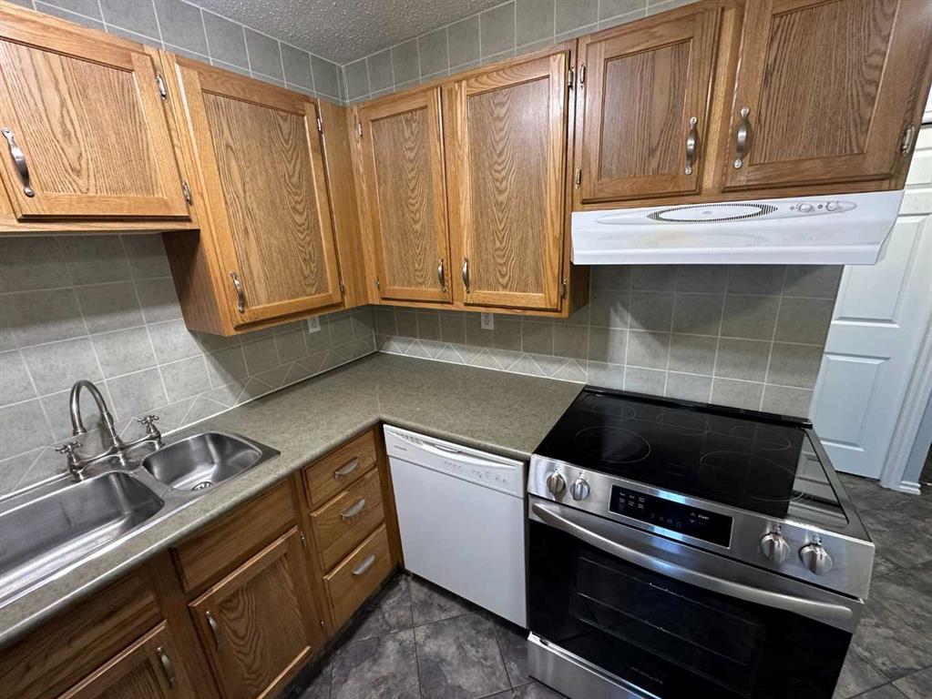 Picture for 102, 7031 Gray Drive 