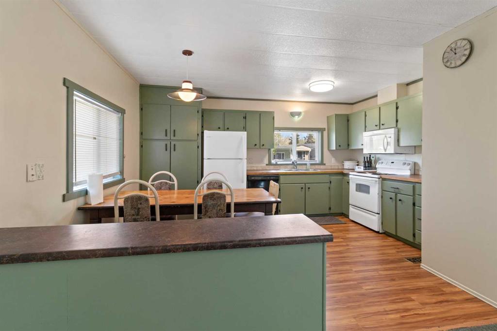 Picture for 39, 5344 76 Street 