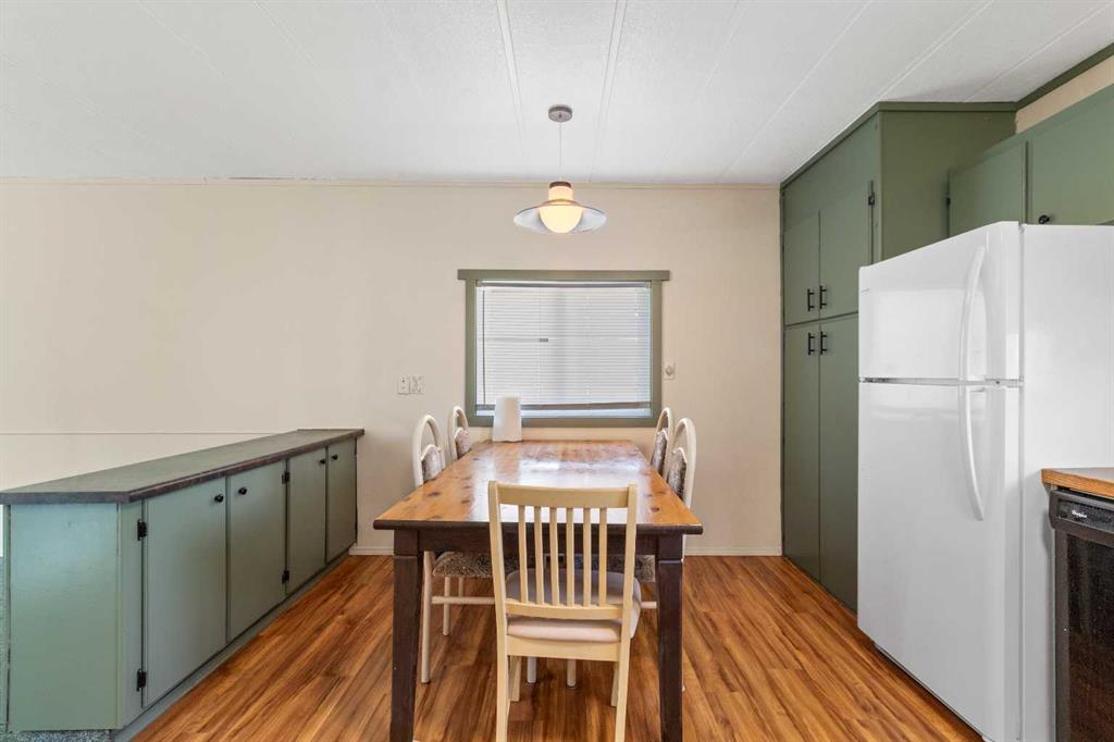 Picture for 39, 5344 76 Street 