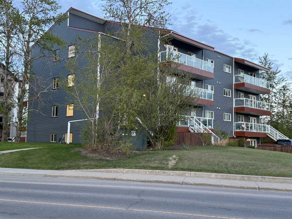 Picture for 201, 5519 Kerry Wood Drive 