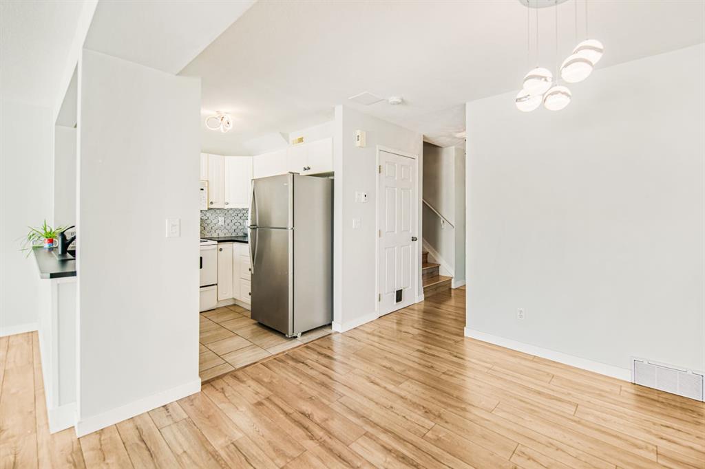 Picture for 17, 6300 Orr Drive 