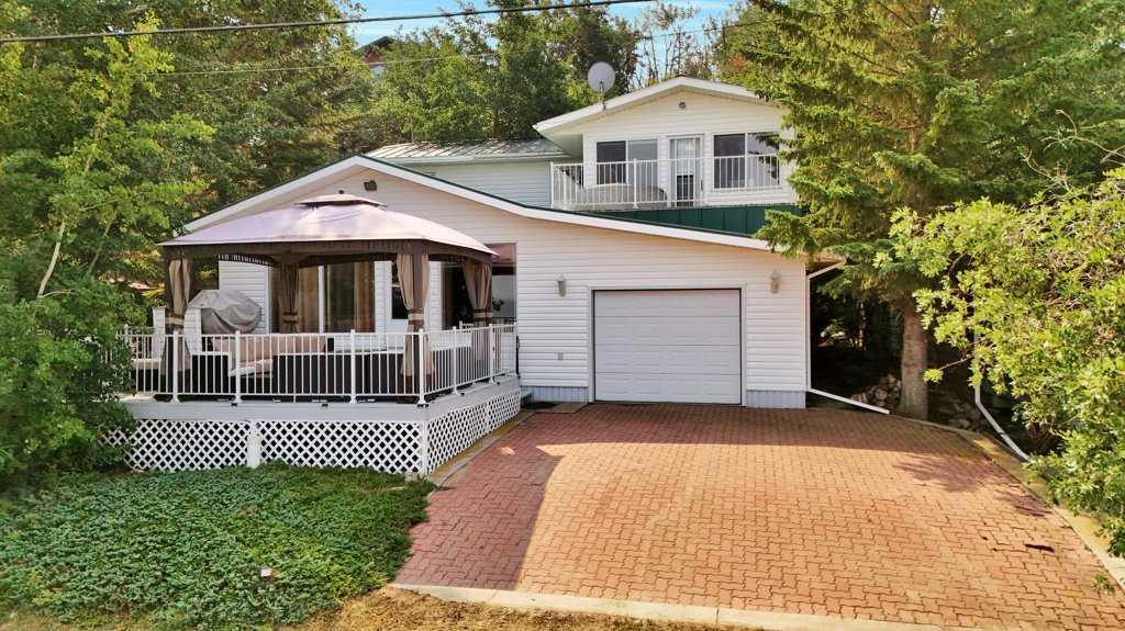 Picture for 34 Beach Street E