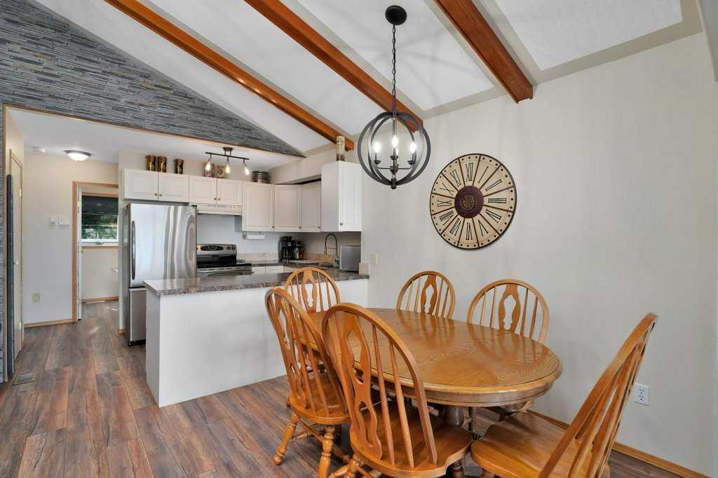 Picture for 34 Beach Street E
