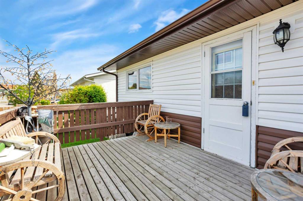 Picture for 4727 48 Street  
