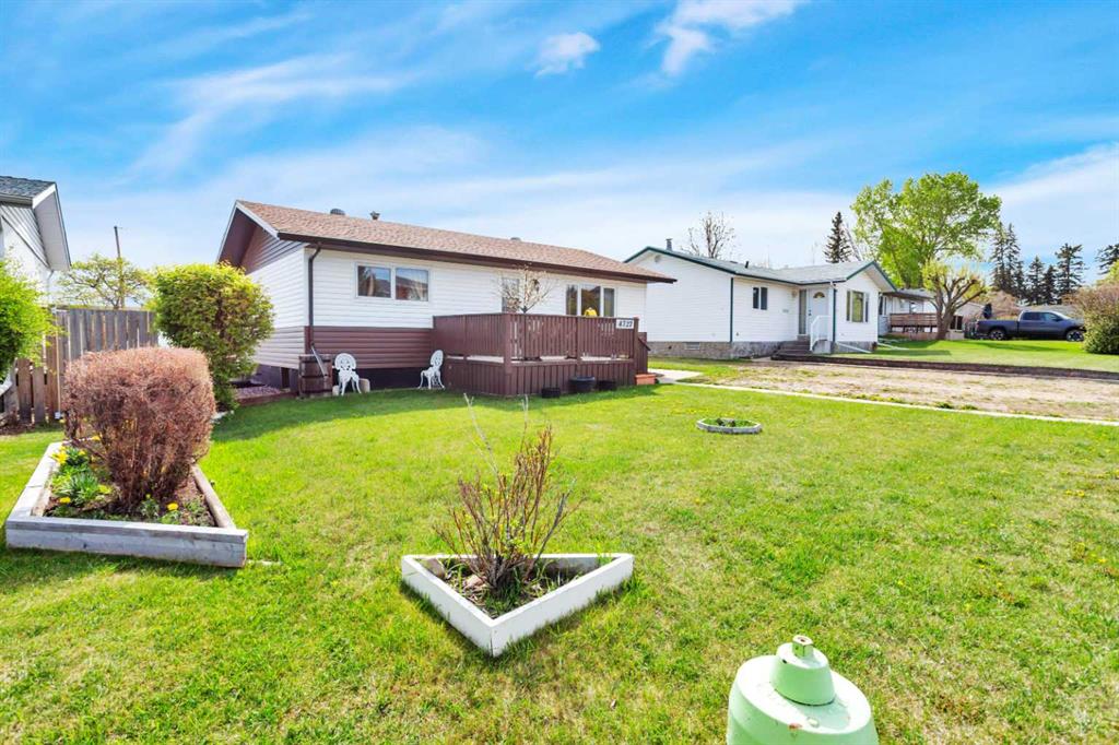 Picture for 4727 48 Street  
