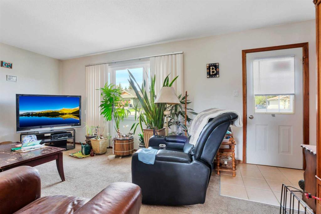 Picture for 4727 48 Street  