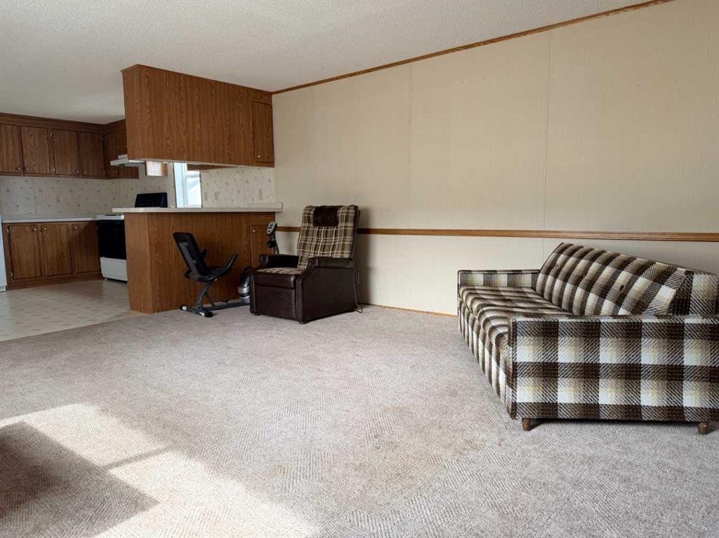 Picture for 443, 37543 England Way 