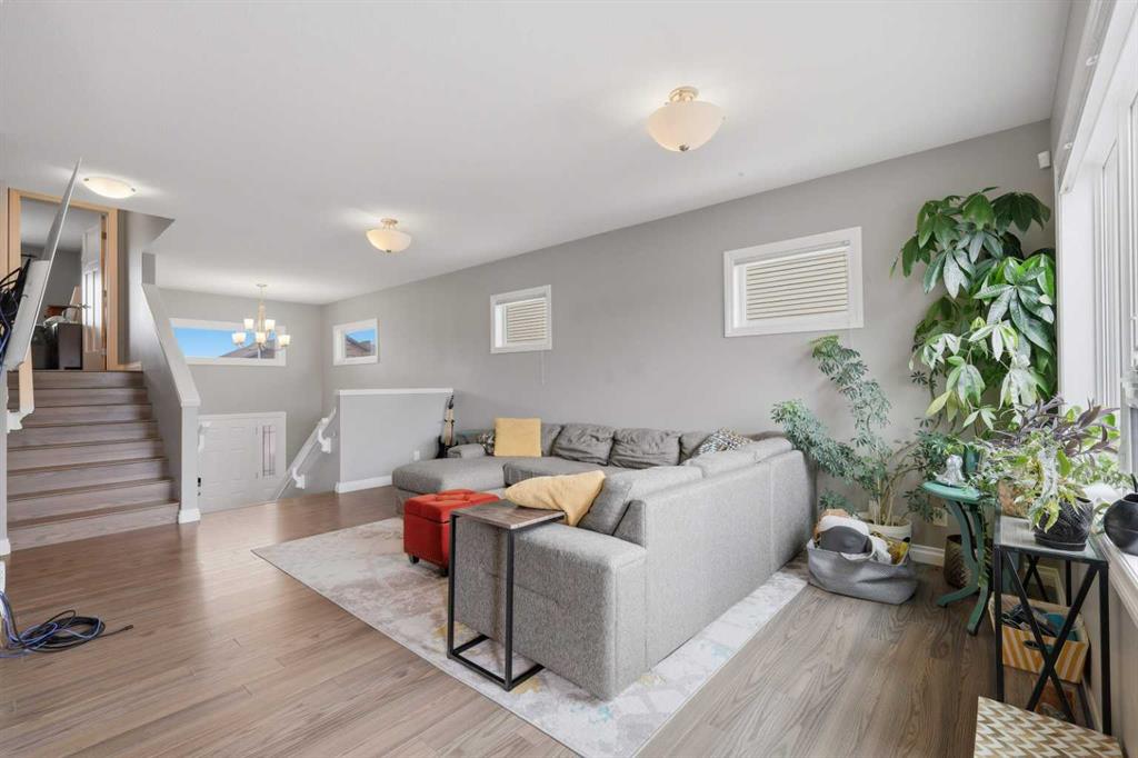 Picture for 95 Thompson Crescent 