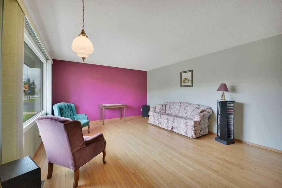 Picture for 2 Mitchell Avenue 
