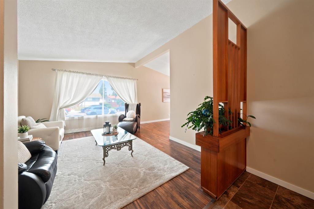 Picture for 4233 33 Street 
