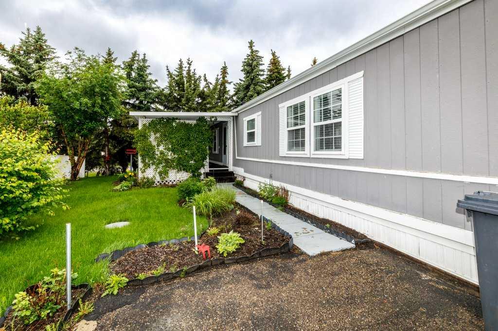 Picture for 224, 37543 England Way 