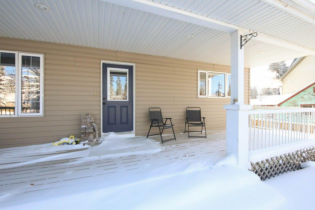      5028 Lakeshore Drive , Sylvan Lake, 0263,T4S 1A9 ;  Listing Number: MLS A2011477
